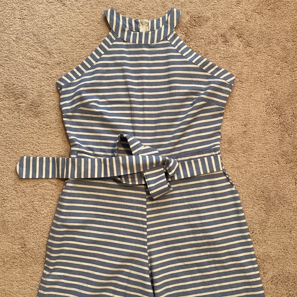 🎉HP🎉 Halter Belted Jumpsuit w/pockets - Picture 4 of 5